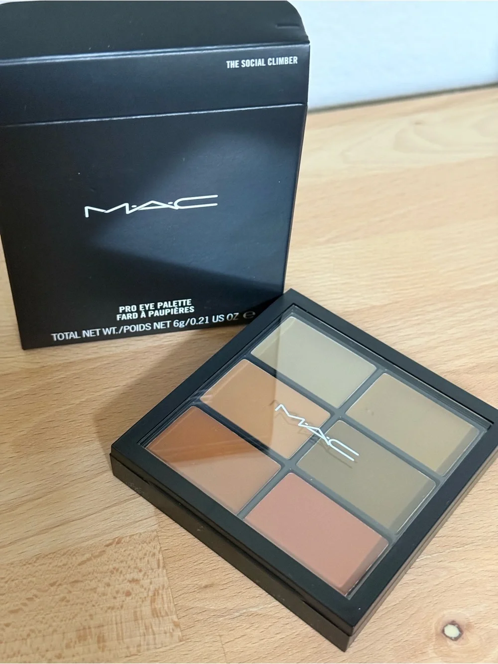 MAC Cosmetics Pro Eye Palette : The social climber